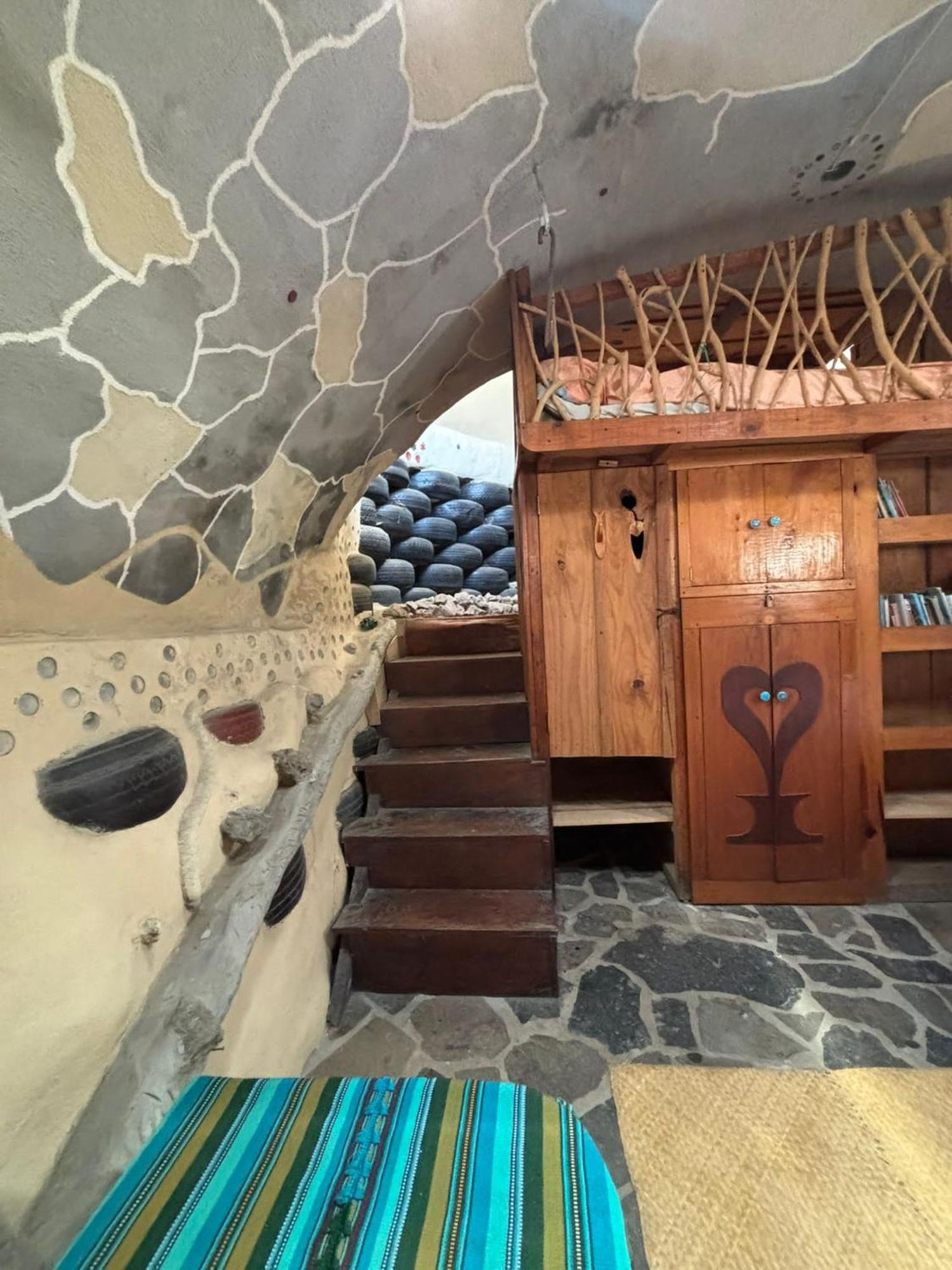 Earthship Atitlan Guest House San Marcos La Laguna Luaran gambar